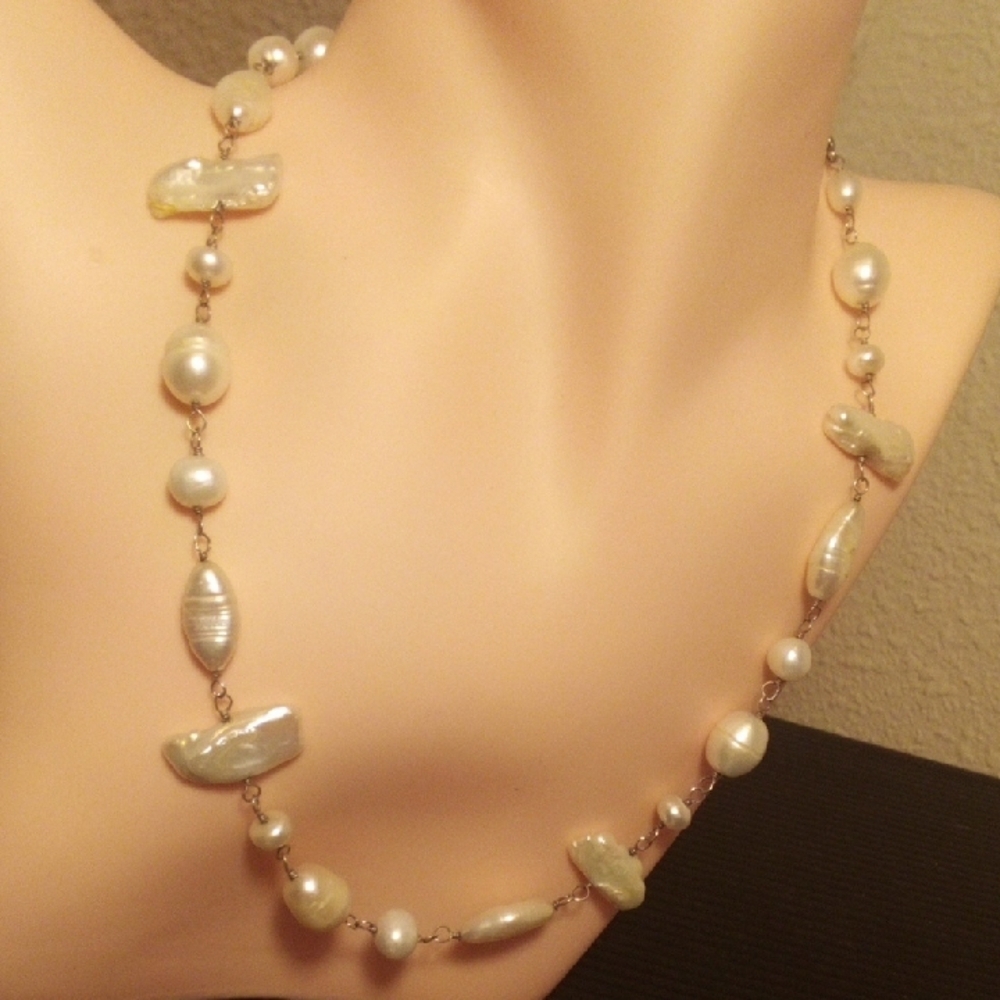 Freshwater Pearl Station Necklace in Cream - Timeless Elegance